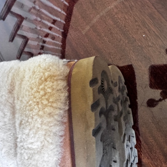 UGG Maylin Shearling Boots - Picture 7 of 9